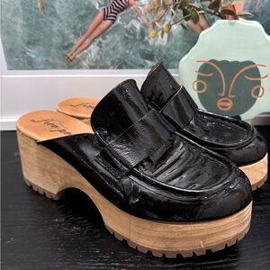 FP Movement by Free People Black Patent Leather Clogs